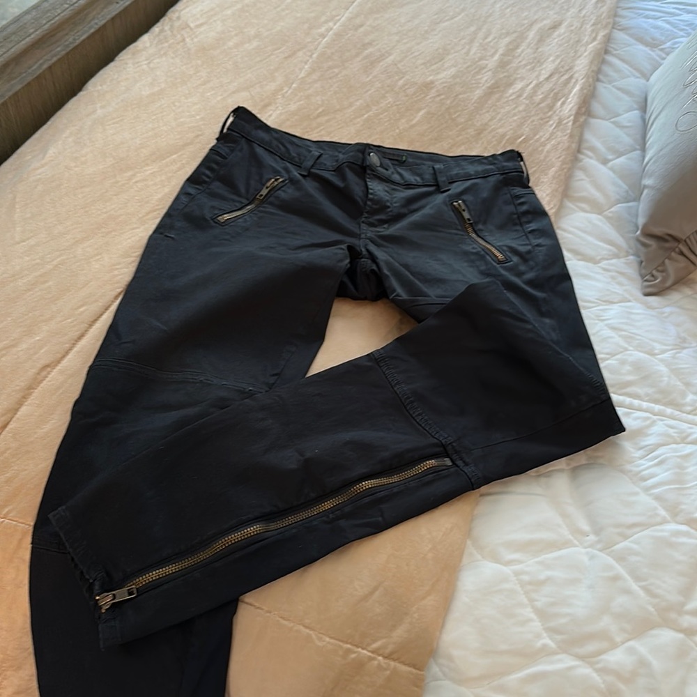 JBrand cotton slim skinny pants w/ankle zippers